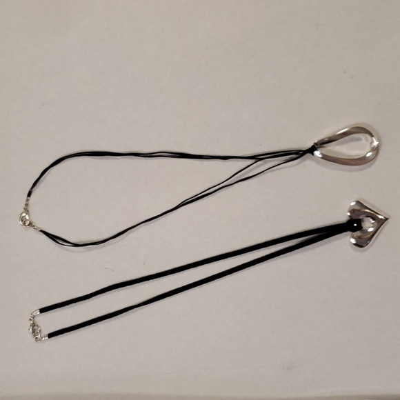 Jewelry - Black/silver necklaces